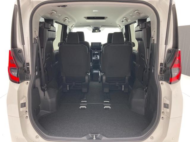 ノア ハイブリッドＸ　雹害　両Ｐスラ　レーダークルーズコントロール　７人乗り　ロードサインアシスト　ＬＥＤヘッドライト　スマートキー　セーフティセンス　オートエアコン　アイドリングストップ（21枚目）