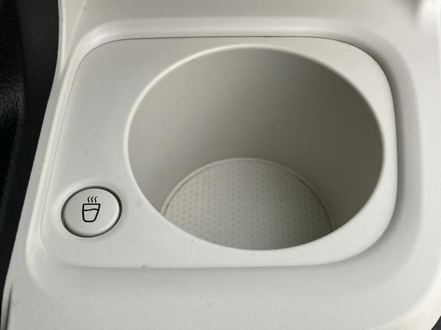 ムーヴキャンバス ストライプスＧ　９インチディスプレイオーディオ　フルセグＴＶ　全方位カメラ　シートヒーター　両Ｐスラ　純正ドラレコ　ＨＤＭＩ端子　ホットカップホルダー　ツートンカラー　スマートキー　ＬＥＤヘッドライト（18枚目）