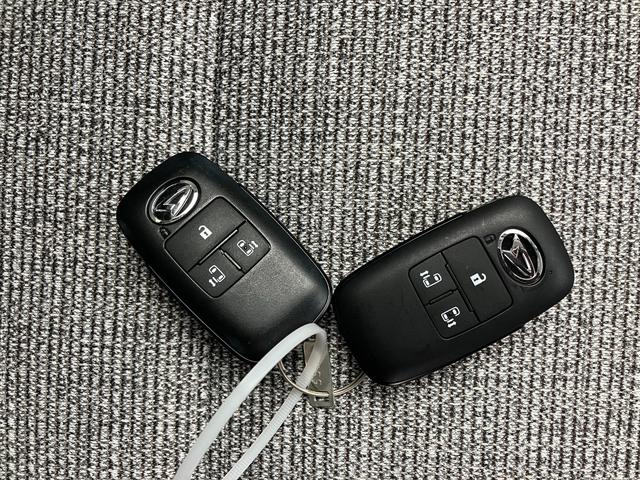 ムーヴキャンバス ストライプスＧ　９インチディスプレイオーディオ　フルセグＴＶ　全方位カメラ　シートヒーター　両Ｐスラ　純正ドラレコ　ＨＤＭＩ端子　ホットカップホルダー　ツートンカラー　スマートキー　ＬＥＤヘッドライト（19枚目）