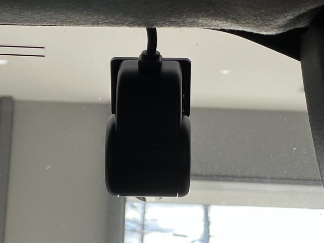 ムーヴキャンバス ストライプスＧ　９インチディスプレイオーディオ　フルセグＴＶ　全方位カメラ　シートヒーター　両Ｐスラ　純正ドラレコ　ＨＤＭＩ端子　ホットカップホルダー　ツートンカラー　スマートキー　ＬＥＤヘッドライト（20枚目）