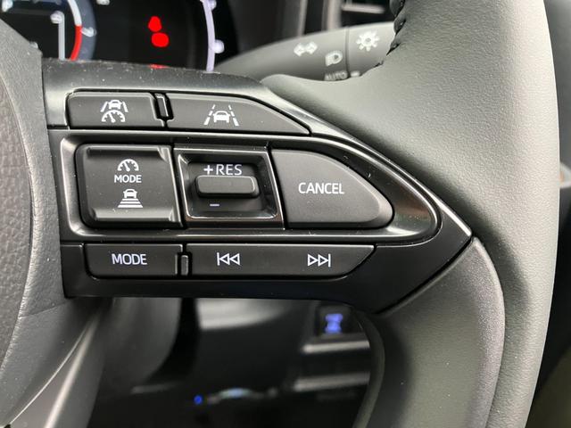 シエンタ Ｚ　雹害　１０．５インチディスプレイオーディオ　フルセグＴＶ　全方位カメラ　ＢＳＭ　両Ｐスラ　シートヒーター　ステアリングヒーター　純正ドラレコ　７人乗り　ＬＥＤヘッドライト　セーフティセンス　ＥＴＣ（13枚目）