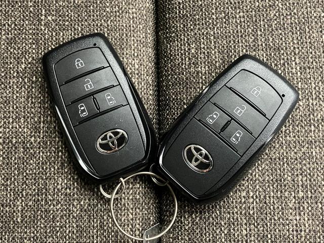 シエンタ Ｚ　雹害　１０．５インチディスプレイオーディオ　フルセグＴＶ　全方位カメラ　ＢＳＭ　両Ｐスラ　シートヒーター　ステアリングヒーター　純正ドラレコ　７人乗り　ＬＥＤヘッドライト　セーフティセンス　ＥＴＣ（21枚目）