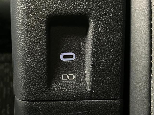 アルファードハイブリッド Ｚ　１４インチディスプレイオーディオ　フルセグＴＶ　全方位カメラ　ＢＳＭ　ムーンルーフ　シートヒーター／ベンチレーション　ステアリングヒーター　デジタルインナーミラー　シートオットマン　７人乗り（23枚目）