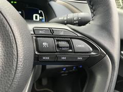 �����μ֤Ȥμִ֤����ꤷ�����ԡ��ɤ�夲����ˤ᤿���ư�ǹԤäƤ�����������Ρ֥졼�������롼���ס���������ΰ�ĤǤ������֤ˤ����Ĥ��ʤ��򤷤���ǽ�Ǥ��� 4