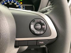 �����μ֤Ȥμִ֤����ꤷ�����ԡ��ɤ�夲����ˤ᤿���ư�ǹԤäƤ�����������Ρ֥졼�������롼���ס���������ΰ�ĤǤ������֤ˤ����Ĥ��ʤ��򤷤���ǽ�Ǥ��� 5