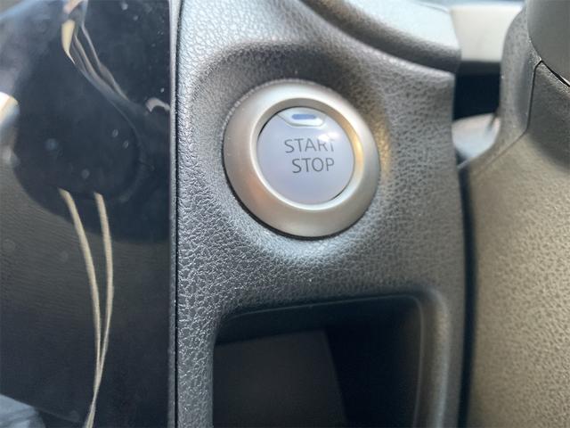 エンジン始動も楽チンです。イチイチ鍵を出す手間も無くなりますよ。