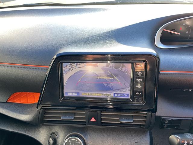 シエンタ Ｘ　ＥＴＣ　バックカメラ　ナビ　レーンアシスト　衝突被害軽減システム　両側スライド・片側電動　オートマチックハイビーム　スマートキー　アイドリングストップ　電動格納ミラー　３列シート　ウォークスルー（3枚目）