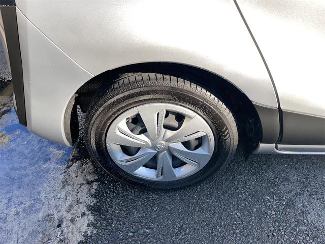 シエンタ Ｘ　ＥＴＣ　バックカメラ　ナビ　レーンアシスト　衝突被害軽減システム　両側スライド・片側電動　オートマチックハイビーム　スマートキー　アイドリングストップ　電動格納ミラー　３列シート　ウォークスルー（20枚目）