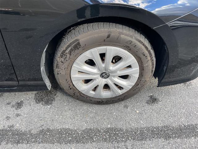 プリウス Ｓ　ＥＴＣ　レーンアシスト　オートクルーズコントロール　衝突被害軽減システム　バックカメラ　ナビ　ＴＶ　アルミホイール　オートマチックハイビーム　オートライト　ＬＥＤヘッドランプ　ＣＶＴ　スマートキー（22枚目）