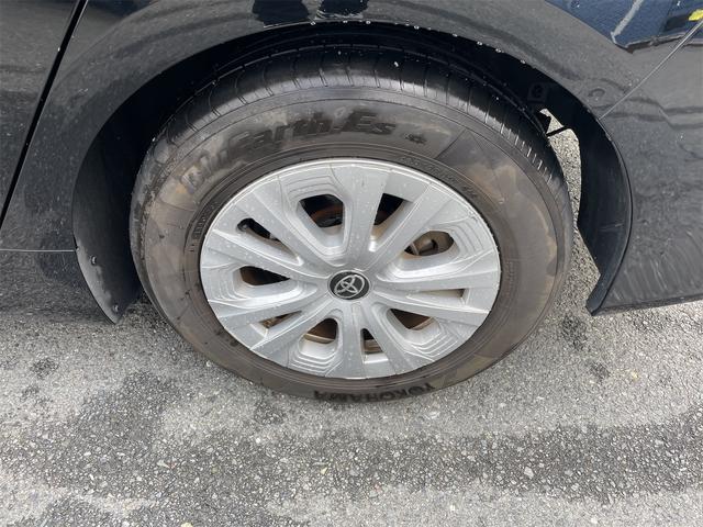 プリウス Ｓ　ＥＴＣ　レーンアシスト　オートクルーズコントロール　衝突被害軽減システム　バックカメラ　ナビ　ＴＶ　アルミホイール　オートマチックハイビーム　オートライト　ＬＥＤヘッドランプ　ＣＶＴ　スマートキー（24枚目）