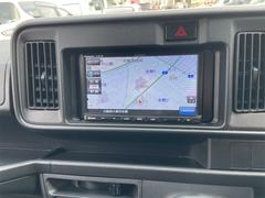 �ʥ��դ���ι�Ԥ�ɥ饤�֤�ڤ����ҤȻ������Ƥ�ƻ�Ǥ��¤����Ȥʤ����������Ȥ��Ƥ���ޤ��� 3