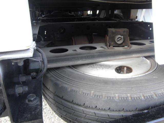 アトラストラック ３．０ディーゼルターボ　フルスーパーロー　オートマチック車　ＥＴＣ　ドライブレコーダー　ペイント色替え済　バックカメラ（18枚目）