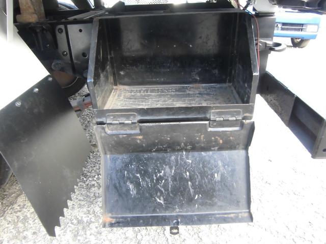 アトラストラック ３．０ディーゼルターボ　フルスーパーロー　オートマチック車　ＥＴＣ　ドライブレコーダー　ペイント色替え済　バックカメラ（54枚目）