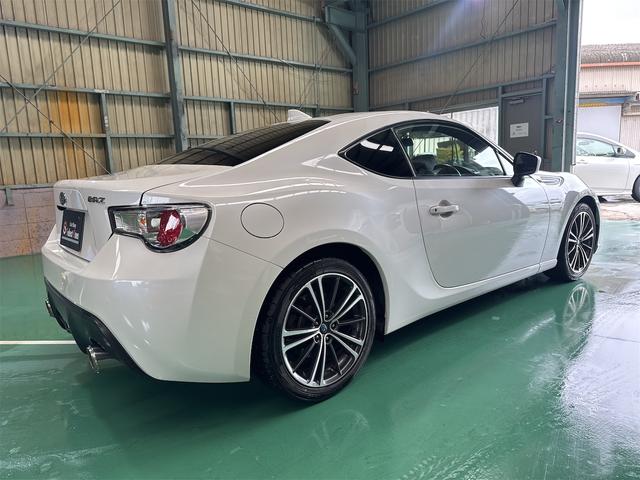 ＢＲＺ Ｓ　バックカメラ　ナビ　ＴＶ　オートクルーズコントロール　ＭＴ　オートライト　ＨＩＤ　スマートキー　電動格納ミラー　アルミホイール　盗難防止システム　衝突安全ボディ　ＡＢＳ　ＥＳＣ　ＣＤ　エアコン（15枚目）