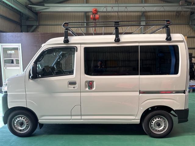 ハイゼットカーゴ スペシャル　軽バン　ＣＶＴ　衝突被害軽減システム　クリアランスソナー　ドライブレコーダー　ＥＴＣ　ナビ　ＴＶ　両側スライドドア　アイドリングストップ　オートライト　ＥＳＣ　エアコン　パワーステアリング（18枚目）