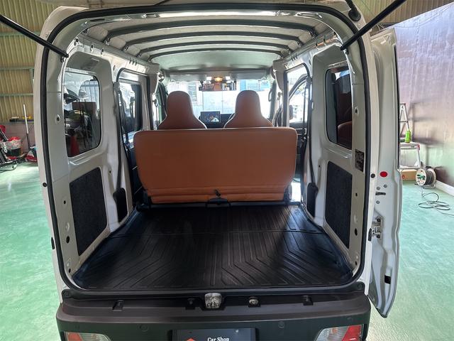 ハイゼットカーゴ スペシャル　軽バン　ＣＶＴ　衝突被害軽減システム　クリアランスソナー　ドライブレコーダー　ＥＴＣ　ナビ　ＴＶ　両側スライドドア　アイドリングストップ　オートライト　ＥＳＣ　エアコン　パワーステアリング（19枚目）