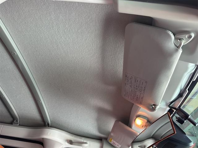 ハイゼットカーゴ スペシャル　軽バン　ＣＶＴ　衝突被害軽減システム　クリアランスソナー　ドライブレコーダー　ＥＴＣ　ナビ　ＴＶ　両側スライドドア　アイドリングストップ　オートライト　ＥＳＣ　エアコン　パワーステアリング（26枚目）