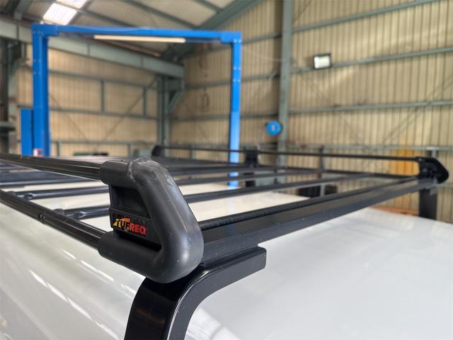 ハイゼットカーゴ スペシャル　軽バン　ＣＶＴ　衝突被害軽減システム　クリアランスソナー　ドライブレコーダー　ＥＴＣ　ナビ　ＴＶ　両側スライドドア　アイドリングストップ　オートライト　ＥＳＣ　エアコン　パワーステアリング（37枚目）