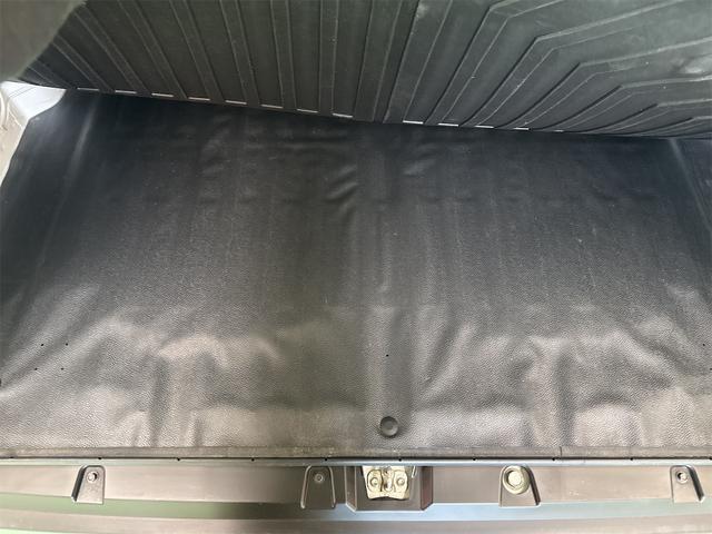 ハイゼットカーゴ スペシャル　軽バン　ＣＶＴ　衝突被害軽減システム　クリアランスソナー　ドライブレコーダー　ＥＴＣ　ナビ　ＴＶ　両側スライドドア　アイドリングストップ　オートライト　ＥＳＣ　エアコン　パワーステアリング（40枚目）