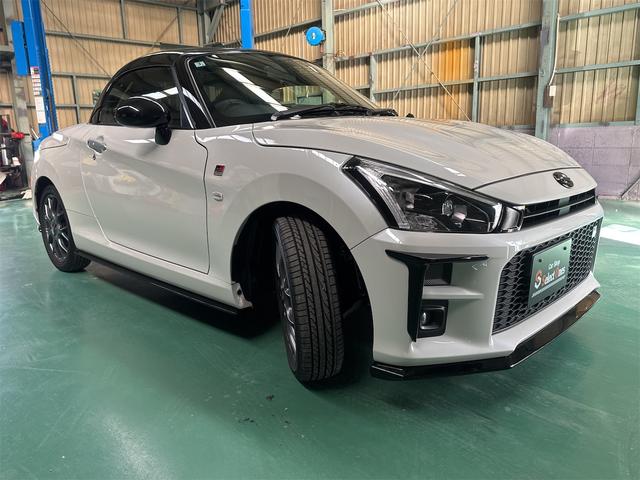 コペン ＧＲ　スポーツ　ＧＲエアロ　ＥＴＣ　バックカメラ　ＴＶ　　ＬＥＤヘッドランプ　スマートキー　シートヒーター　ＣＶＴ　盗難防止システム　ｍｏｍｏステアリング　ＥＳＣ　ＢＢＳアルミ　レカロシート（4枚目）