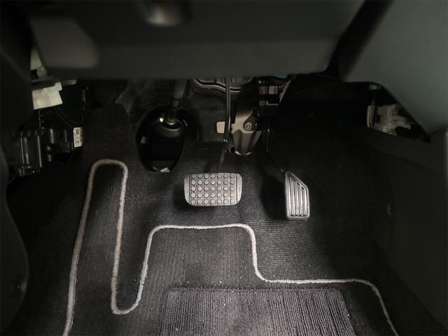 コペン ＧＲ　スポーツ　ＧＲエアロ　ＥＴＣ　バックカメラ　ＴＶ　　ＬＥＤヘッドランプ　スマートキー　シートヒーター　ＣＶＴ　盗難防止システム　ｍｏｍｏステアリング　ＥＳＣ　ＢＢＳアルミ　レカロシート（40枚目）