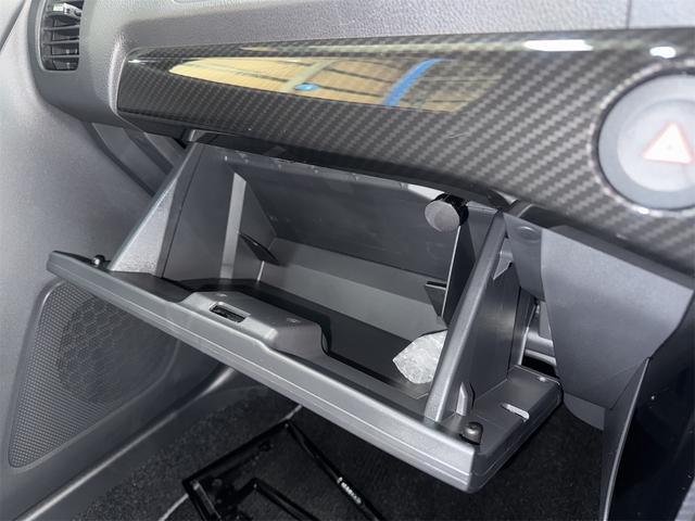 コペン ＧＲ　スポーツ　ＧＲエアロ　ＥＴＣ　バックカメラ　ＴＶ　　ＬＥＤヘッドランプ　スマートキー　シートヒーター　ＣＶＴ　盗難防止システム　ｍｏｍｏステアリング　ＥＳＣ　ＢＢＳアルミ　レカロシート（47枚目）