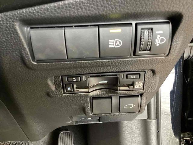 カローラクロス ハイブリッド　Ｚ　バックカメラ　クリアランスソナー　オートクルーズコントロール　レーンアシスト　パワーシート　衝突被害軽減システム　ナビ　ＴＶ　オートマチックハイビーム　オートライト　ＬＥＤヘッドランプ（25枚目）