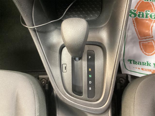 ヤリス ハイブリッドX ETC バックカメラ ナビ クリアランスソナー オートクルーズコントロール レーンアシスト 衝突被害軽減システム オートマチックハイビーム オートライト キーレスエントリー(10枚目)