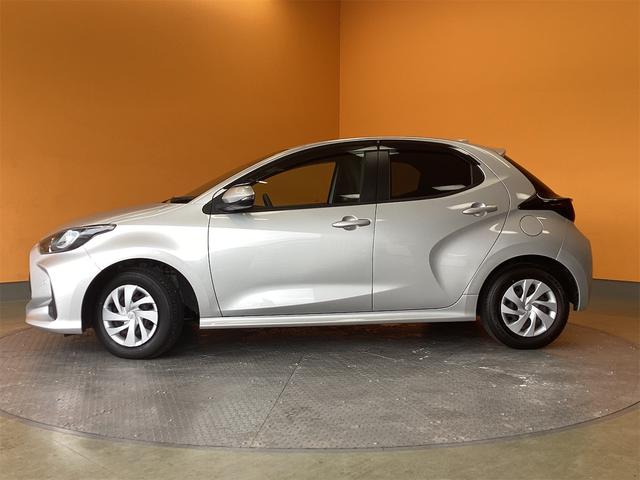 ヤリス ハイブリッドX ETC バックカメラ ナビ クリアランスソナー オートクルーズコントロール レーンアシスト 衝突被害軽減システム オートマチックハイビーム オートライト キーレスエントリー(16枚目)