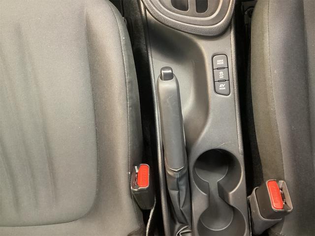 ヤリス ハイブリッドX ETC バックカメラ ナビ クリアランスソナー オートクルーズコントロール レーンアシスト 衝突被害軽減システム オートマチックハイビーム オートライト キーレスエントリー(43枚目)