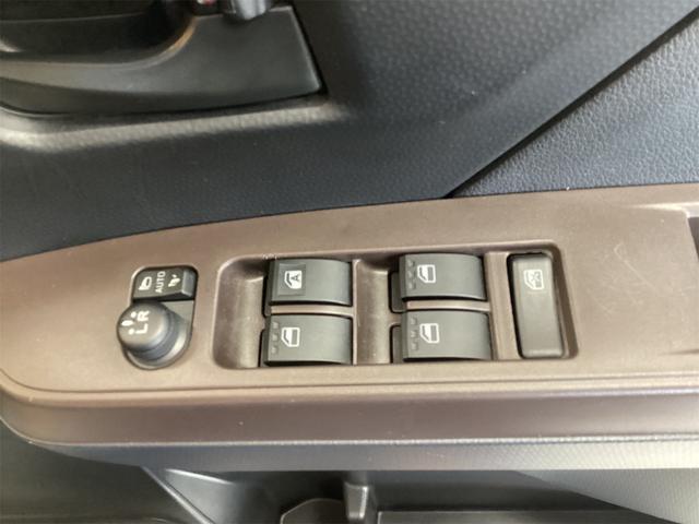 ルーミー X S ETC バックカメラ ナビ TV 両側スライド・片側電動 クリアランスソナー 衝突被害軽減システム スマートキー アイドリングストップ 電動格納ミラー CVT 盗難防止システム 衝突安全ボディ ABS(30枚目)