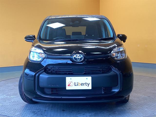 シエンタ ハイブリッドＸ　クリアランスソナー　オートクルーズコントロール　レーンアシスト　衝突被害軽減システム　両側スライド・片側電動　オートマチックハイビーム　オートライト　ＬＥＤヘッドランプ　スマートキー　電動格納ミラー（5枚目）