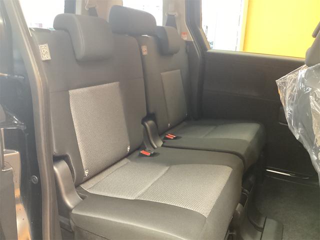 シエンタ ハイブリッドＸ　クリアランスソナー　オートクルーズコントロール　レーンアシスト　衝突被害軽減システム　両側スライド・片側電動　オートマチックハイビーム　オートライト　ＬＥＤヘッドランプ　スマートキー　電動格納ミラー（16枚目）