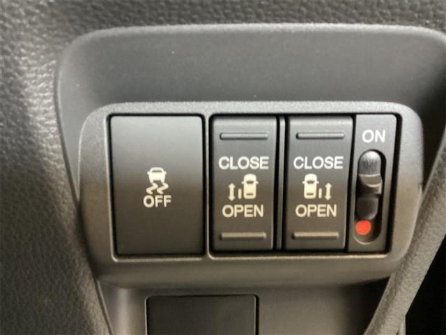 フリード エアー EX バックカメラ クリアランスソナー オートクルーズコントロール レーンアシスト 衝突被害軽減システム 両側電動スライドドア オートライト LEDヘッドランプ スマートキー 電動格納ミラー シートヒーター(7枚目)