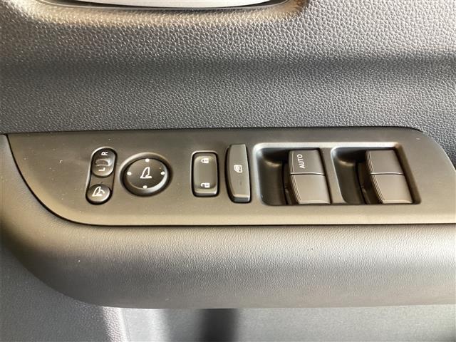 フリード エアー EX バックカメラ クリアランスソナー オートクルーズコントロール レーンアシスト 衝突被害軽減システム 両側電動スライドドア オートライト LEDヘッドランプ スマートキー 電動格納ミラー シートヒーター(10枚目)