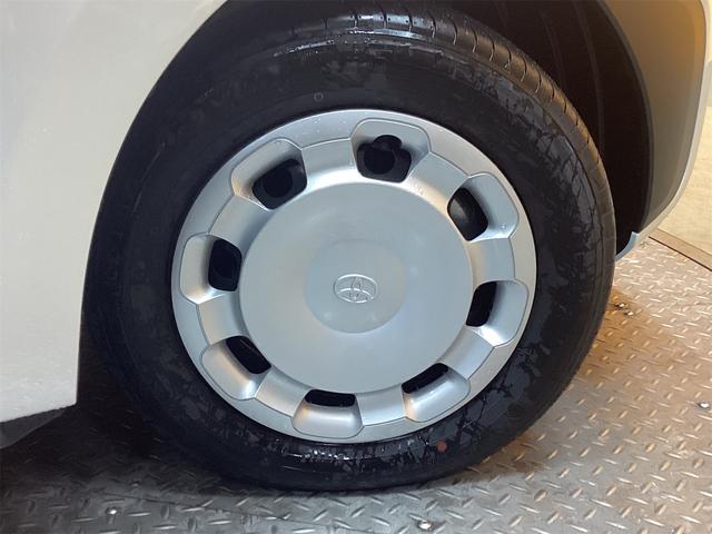 シエンタ ハイブリッドＸ　クリアランスソナー　オートクルーズコントロール　レーンアシスト　衝突被害軽減システム　両側スライド・片側電動　オートマチックハイビーム　オートライト　ＬＥＤヘッドランプ　スマートキー　電動格納ミラー（9枚目）