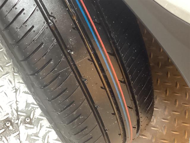 シエンタ ハイブリッドＸ　クリアランスソナー　オートクルーズコントロール　レーンアシスト　衝突被害軽減システム　両側スライド・片側電動　オートマチックハイビーム　オートライト　ＬＥＤヘッドランプ　スマートキー　電動格納ミラー（10枚目）