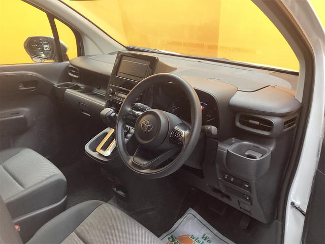 シエンタ ハイブリッドＸ　クリアランスソナー　オートクルーズコントロール　レーンアシスト　衝突被害軽減システム　両側スライド・片側電動　オートマチックハイビーム　オートライト　ＬＥＤヘッドランプ　スマートキー　電動格納ミラー（18枚目）