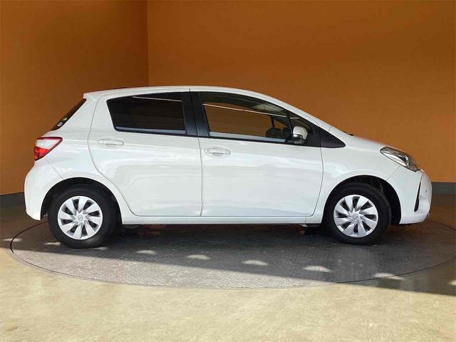 TOYOTA VITZ F SMART STOP PACKAGE