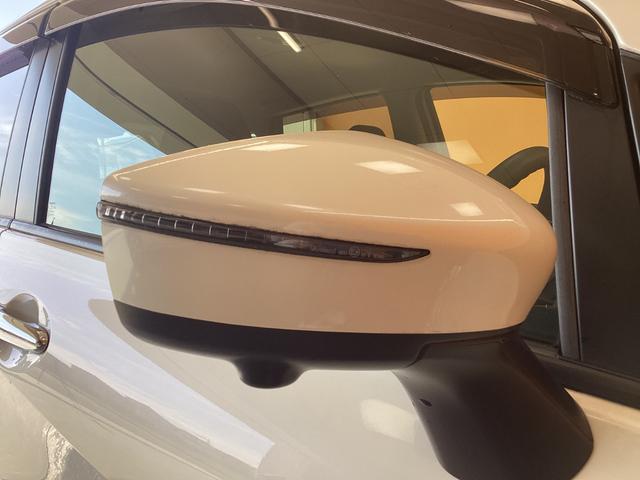 ノート ｅ－パワー　Ｘ　Ｖセレクション　ＥＴＣ　全周囲カメラ　ナビ　ＴＶ　クリアランスソナー　レーンアシスト　衝突被害軽減システム　アルミホイール　ＬＥＤヘッドランプ　スマートキー　アイドリングストップ　電動格納ミラー　ＣＶＴ（17枚目）