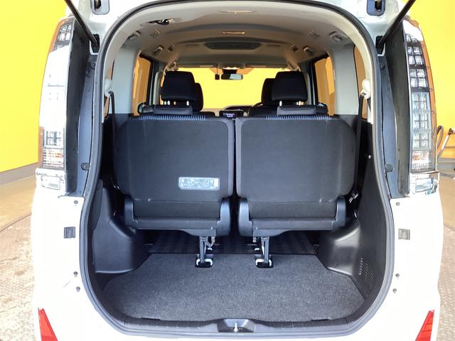 ヴォクシー ZS 煌 ETC バックカメラ TV レーンアシスト 衝突被害軽減システム 両側電動スライドドア オートマチックハイビーム LEDヘッドランプ スマートキー アイドリングストップ(14枚目)