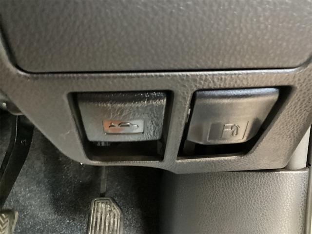 ヴォクシー ZS 煌 ETC バックカメラ TV レーンアシスト 衝突被害軽減システム 両側電動スライドドア オートマチックハイビーム LEDヘッドランプ スマートキー アイドリングストップ(27枚目)