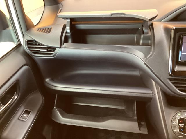 ヴォクシー ZS 煌 ETC バックカメラ TV レーンアシスト 衝突被害軽減システム 両側電動スライドドア オートマチックハイビーム LEDヘッドランプ スマートキー アイドリングストップ(38枚目)