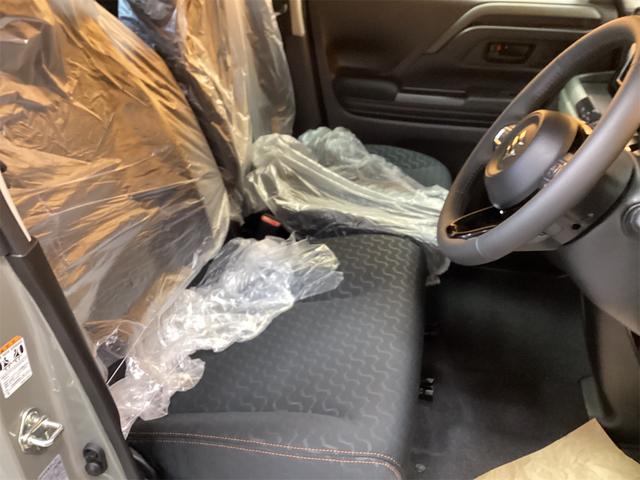 スペーシアギア ハイブリッドＸＺ　両側電動スライドドア　クリアランスソナー　オートクルーズコントロール　レーンアシスト　スマートキー　アイドリングストップ　電動格納ミラー　シートヒーター　ＣＶＴ　ＥＳＣ　オットマン　ルーフレール（15枚目）