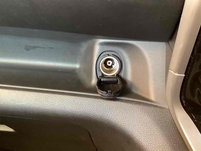 日産 セレナ 27枚目