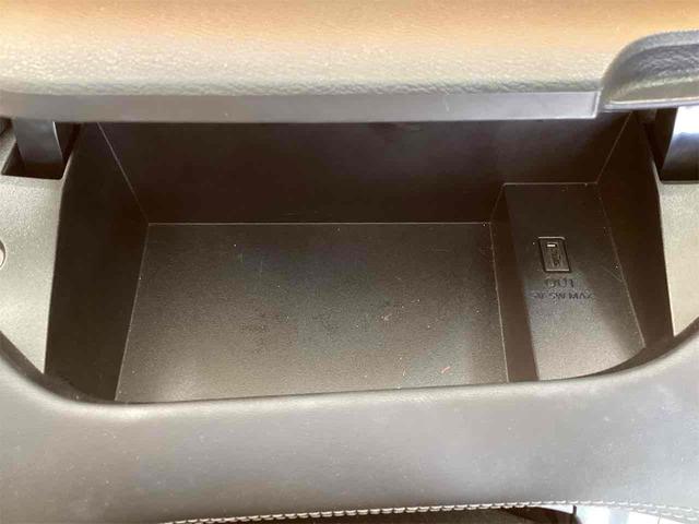 日産 セレナ 35枚目