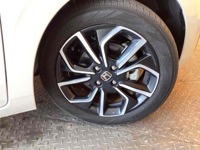 フィット e:HEVホーム ETC バックカメラ クリアランスソナー オートクルーズコントロール レーンアシスト 衝突被害軽減システム アルミホイール オートライト LEDヘッドランプ スマートキー(12枚目)