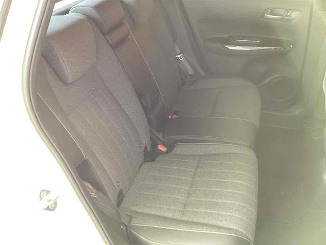 フィット e:HEVホーム ETC バックカメラ クリアランスソナー オートクルーズコントロール レーンアシスト 衝突被害軽減システム アルミホイール オートライト LEDヘッドランプ スマートキー(15枚目)