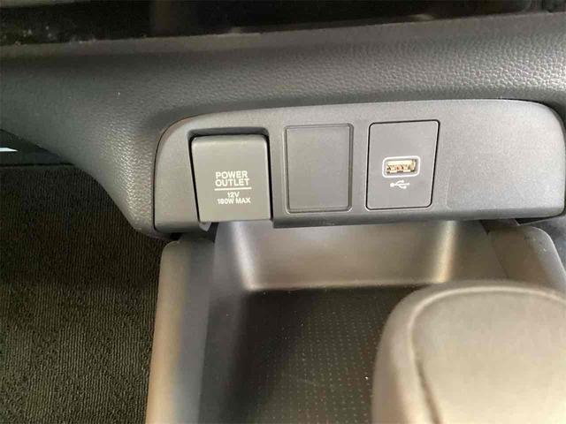 フィット e:HEVホーム ETC バックカメラ クリアランスソナー オートクルーズコントロール レーンアシスト 衝突被害軽減システム アルミホイール オートライト LEDヘッドランプ スマートキー(25枚目)