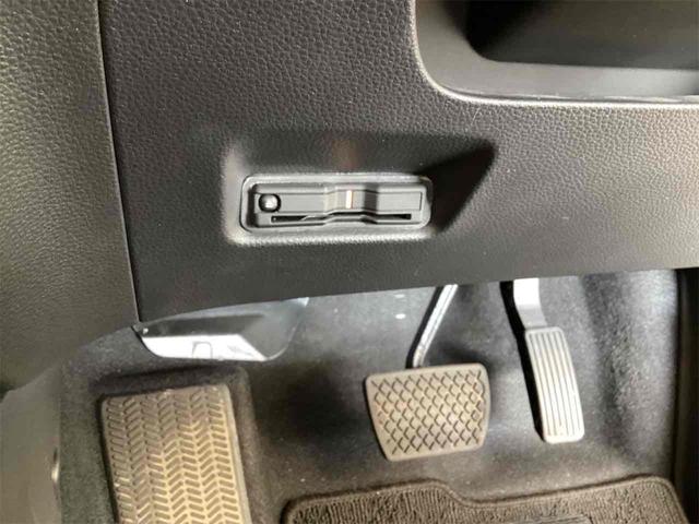 フィット e:HEVホーム ETC バックカメラ クリアランスソナー オートクルーズコントロール レーンアシスト 衝突被害軽減システム アルミホイール オートライト LEDヘッドランプ スマートキー(26枚目)